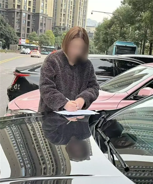 帕萨特租出去补车贷 结果人车两空!女车主崩溃:月供还得我扛