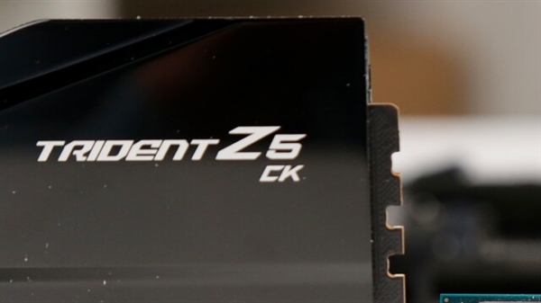 Steam Machine主机性能抽奖!单16G、双8G内存差一截