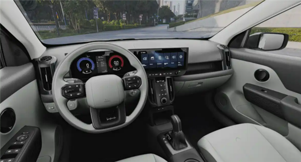 小型车变SUV!全新现代i20官图发布:曲面双联屏+贯穿灯组