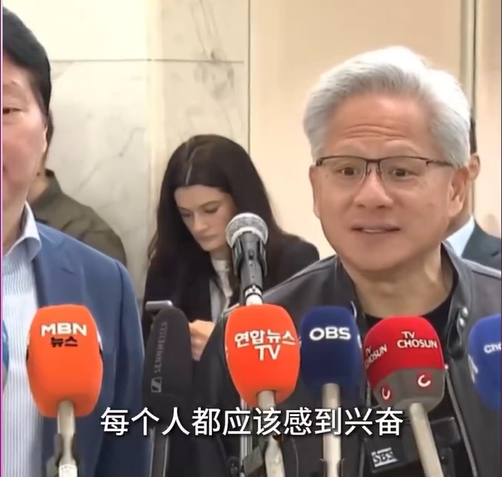 全球科技股暴跌遭抛售!黄仁勋喊话散户:现在可以打折买入 所有人都该非常兴奋