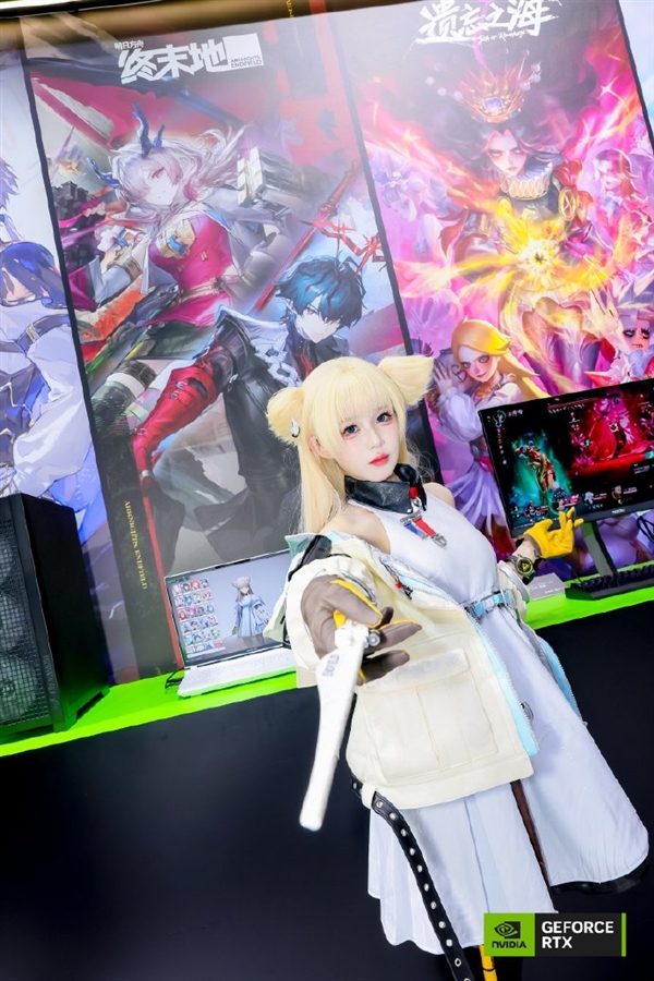 美丽动人!BW 2026英伟达摊位Coser欣赏