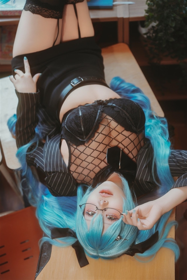 韩国美女Cos初音小姐姐美图 活泼可爱惹人注目