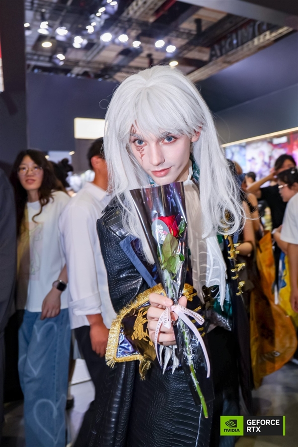 美丽动人!BW 2026英伟达摊位Coser欣赏