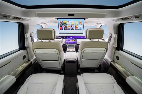 硬派三排座新能源SUV 神行者8内饰发布:46.3英寸远端屏吸睛