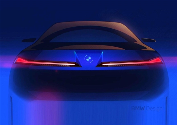 首款纯电四座敞篷车!宝马i4敞篷版曝光:将于2028年亮相