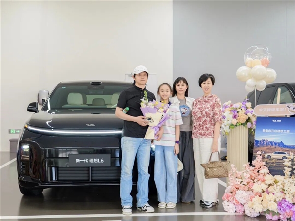 24.98万起全系四驱大电池 新一代理想L6开启交付