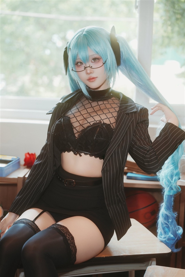 韩国美女Cos初音小姐姐美图 活泼可爱惹人注目