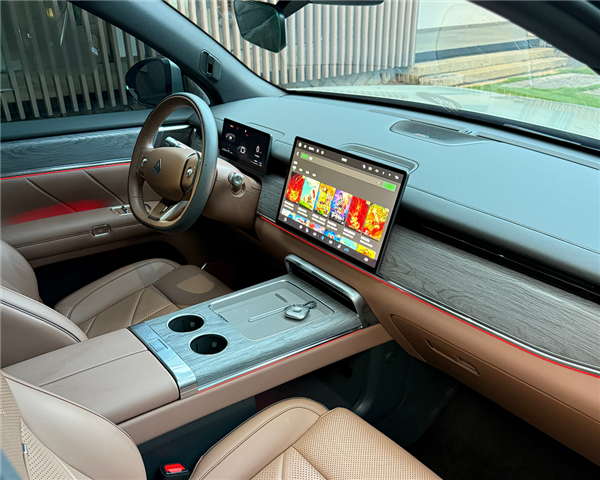 最亲民的华为智能旗舰SUV 华境S累计交付突破20000台