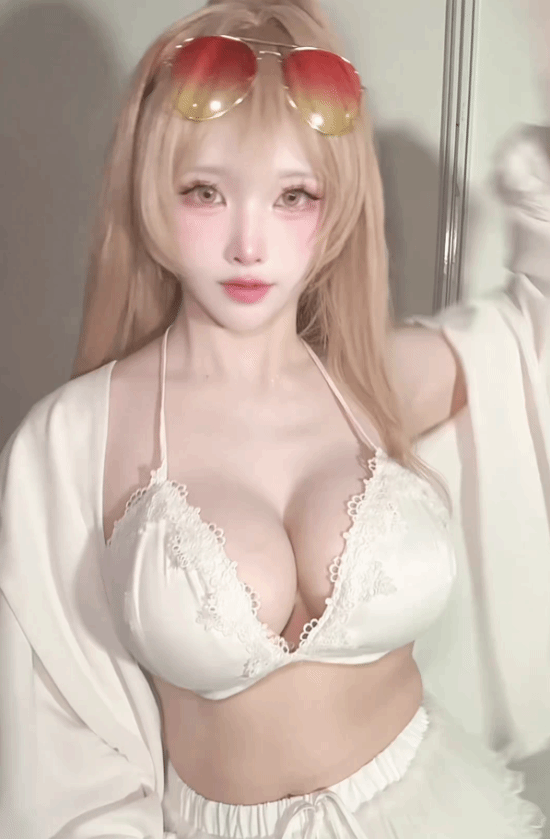 韩国Cosplayer小花生发文吐槽:B站视频被频繁举报
