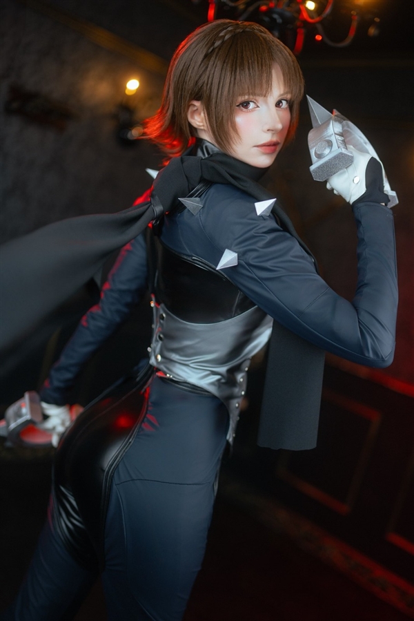 《生化4RE》阿什莉体模COS兔女郎美照!太诱人