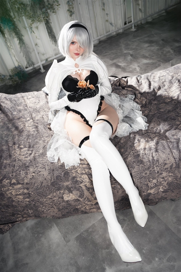 《生化4RE》阿什莉体模COS兔女郎美照!太诱人