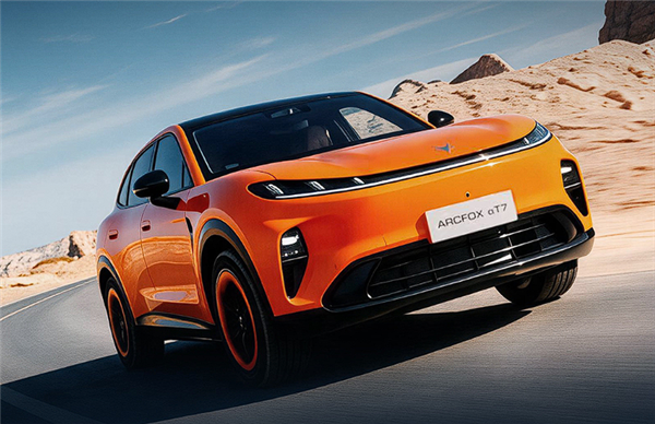 13.78万买车长超5米的大SUV!极狐T7预售72小时 订单破3万