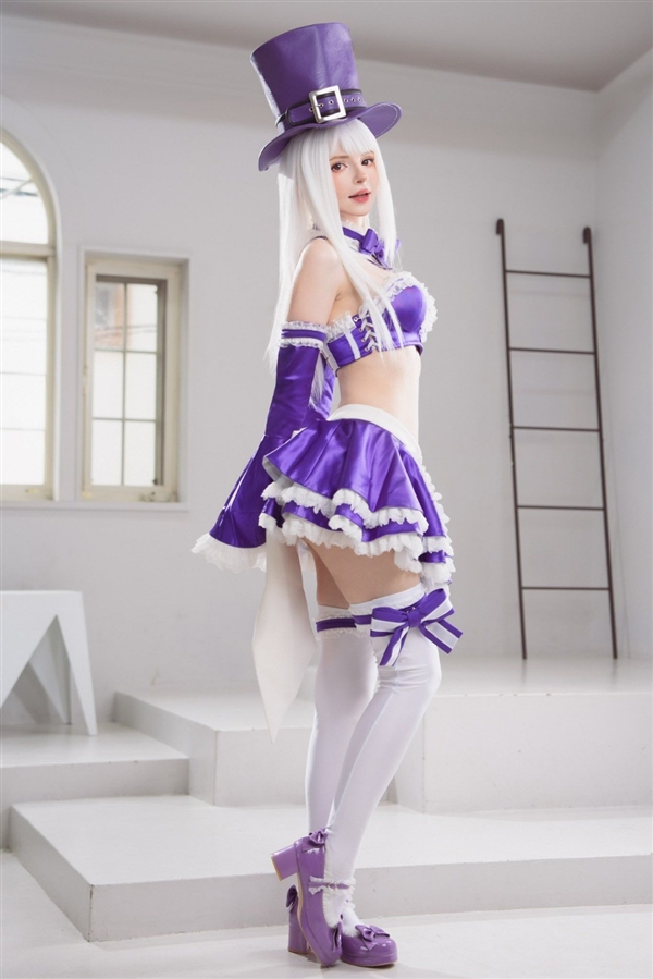 《生化4RE》阿什莉体模COS兔女郎美照!太诱人