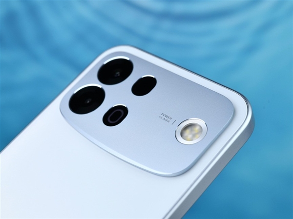 OPPO A7 Pro Max上手体验:万级大电池7年耐用