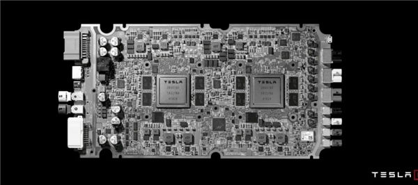 主板烧到96℃能煎蛋!特斯拉老车主破大防:别更FSD V14 Lite