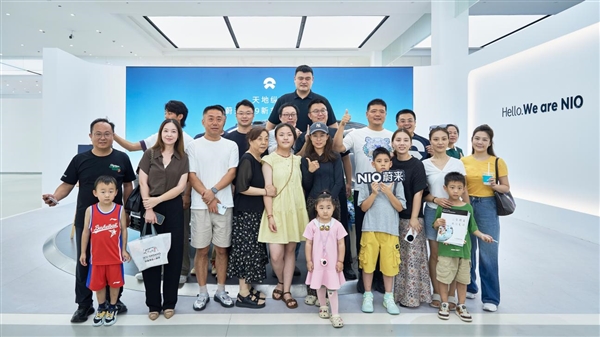 姚明喜提蔚来ES9:“篮球巨人”终于等来最合适的座驾!