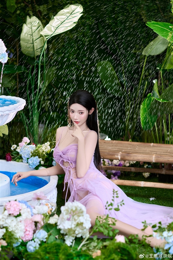 影游T0女主!“浩浩妈”王星辰新美照:简直不要太美