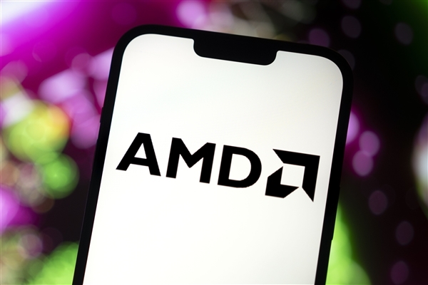 一台机架顶285台!AMD加速冲刺2030年能效提升20倍目标