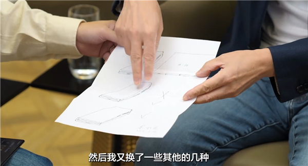 华为李小龙回应2015年三折叠手稿:花了11年把梦想照进现实