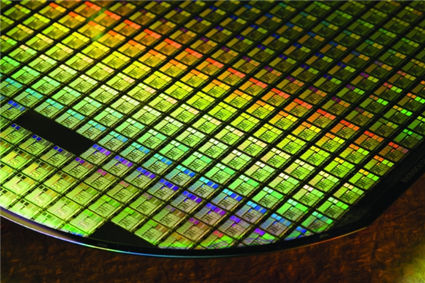 AI ASIC增长势头强劲:差距逐渐缩小 2028年出货量将超过GPU
