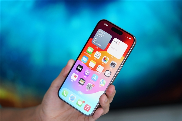 10亿美元A20订单无法封装!苹果紧急抢购内存:短缺到iPhone 18 、Ultra折叠屏量产遇到挑战