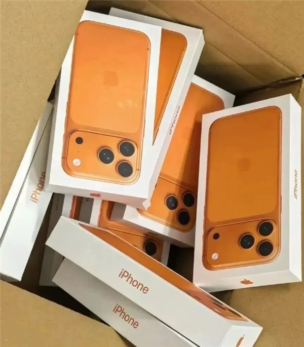 砸200多万囤iPhone 17!商家预期三五天赚十几万:结果卖一台亏一台