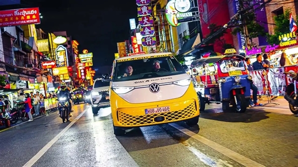 一辆大众ID.Buzz绕地行驶445天 途经92国创下吉尼斯世界纪录