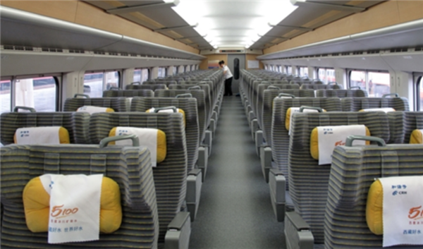 买的下铺临期被改为上铺!旅客登车发现车厢也没了 12306回应