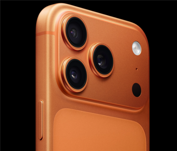 押错行情!商家囤300台iPhone17等涨价 结果反跌回成本价