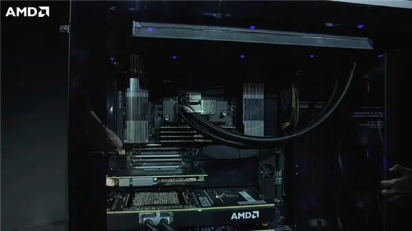 售价超70万!AMD祭出地表最强工作站:96核线程撕裂者配576GB显存