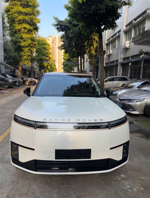 小鹏GX车主爆改爱车成路虎揽胜:不懂车的真给唬住了