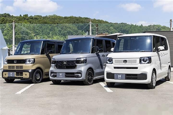 国民神车宏光MINI 现在已经退环境了?