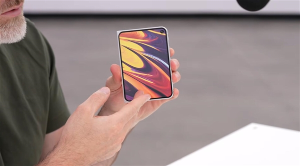 iPhone Ultra/iPhone 18 Pro Max机模开箱上手:外观彻底定了