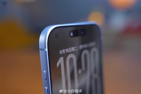 iPhone 18 Pro屏下组件藏不住:肉眼可见 强迫症直呼受不了