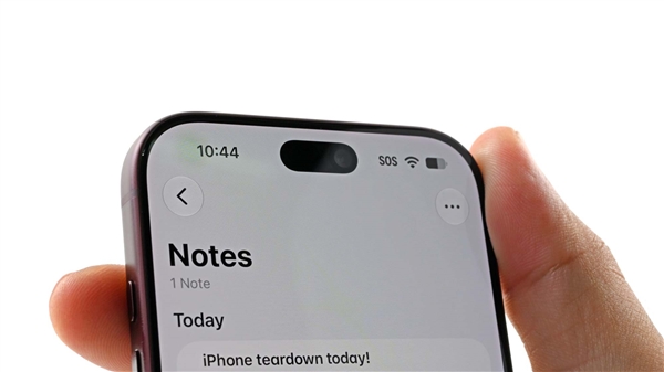 iFixit拆解iPhone 18 Pro!可变光圈精密到离谱 6片叶片薄如发丝