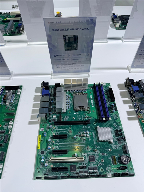主板厂商提前曝光:Intel下代Nova Lake NPU 5倍提升!