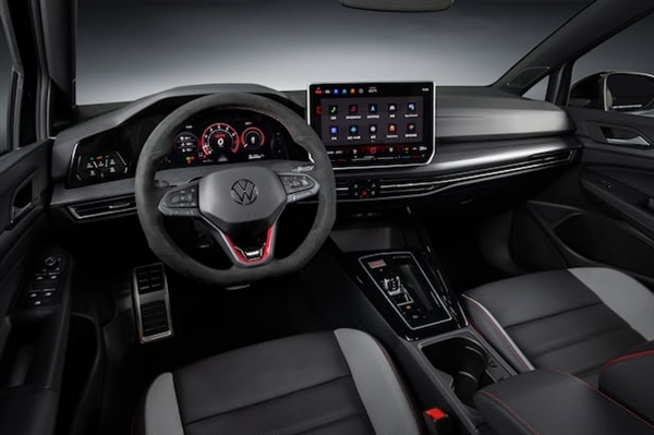 仅100台!大众高尔夫GTI 50周年限量版开启预售:专属深苔绿太帅