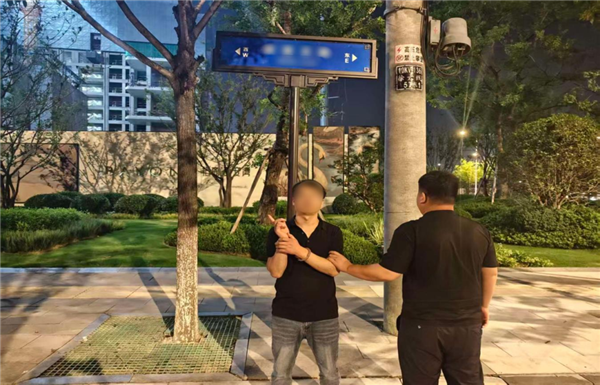 史上最亏“创业”!4名男子偷共享单车卖废铁想发财 8天偷13吨没挣反赔 全员落网