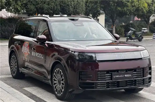 更大气的审美!领克900L实车曝光:前脸大改 后轮转向保留