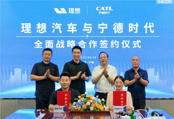 车企正想摆脱宁德时 代 赔车都比用他们电池划算?